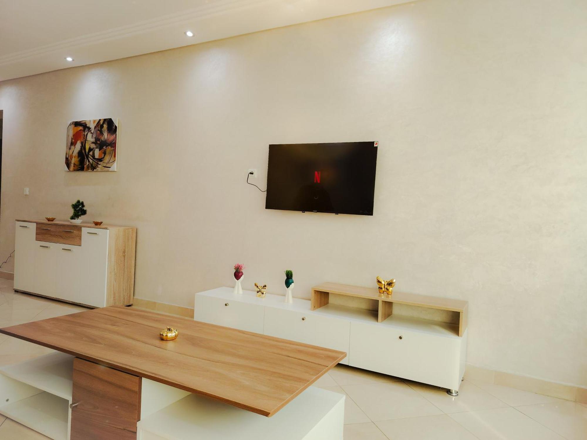 Nouveau Appartement Prestige Avec Vue Paronamique Tânger Exterior foto